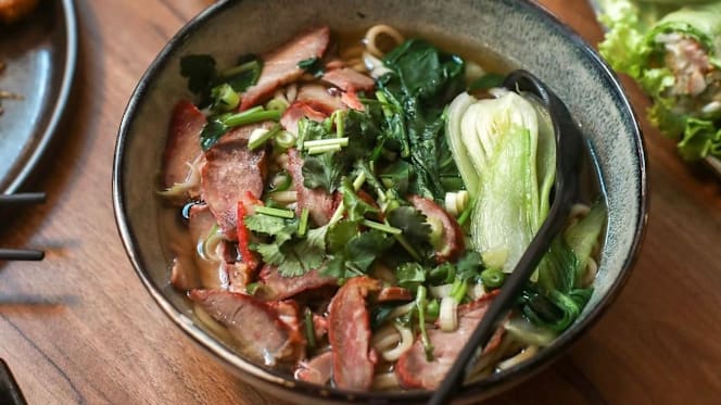 Chez Haki Paris 8 - 5