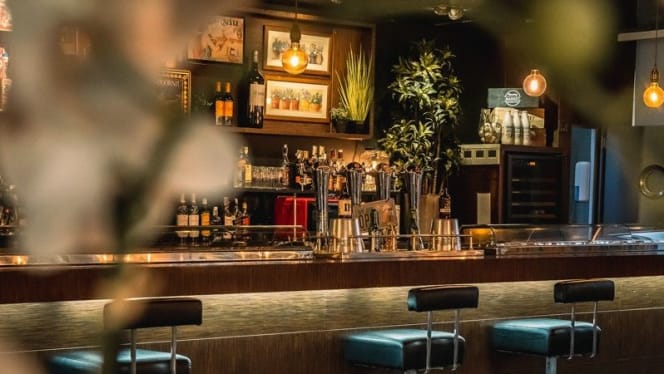 Pikabu Lounge & Bar - 6