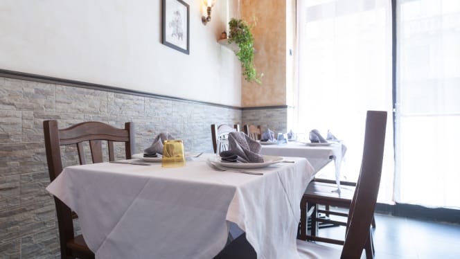 Ristorante Indiano Kiran - Pistrucci - 2