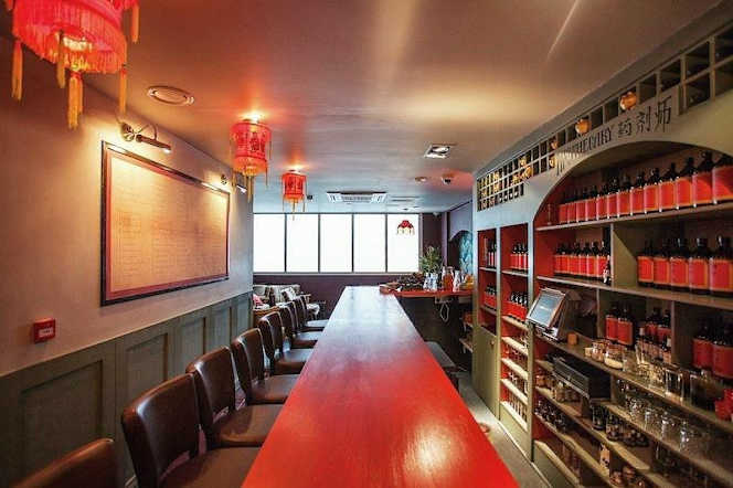 Opium Cocktail & Dim Sum Parlour - 9