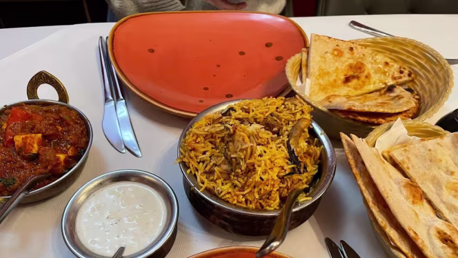 Chilis Indian Restaurant Newbury - 4