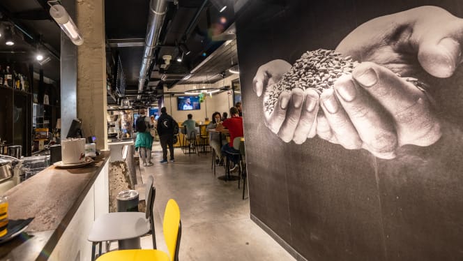 Marathon Restaurant & Pub - 9