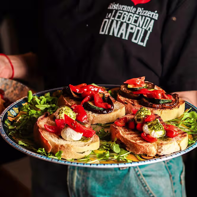 La leggenda di Napoli Bistrot. - 1