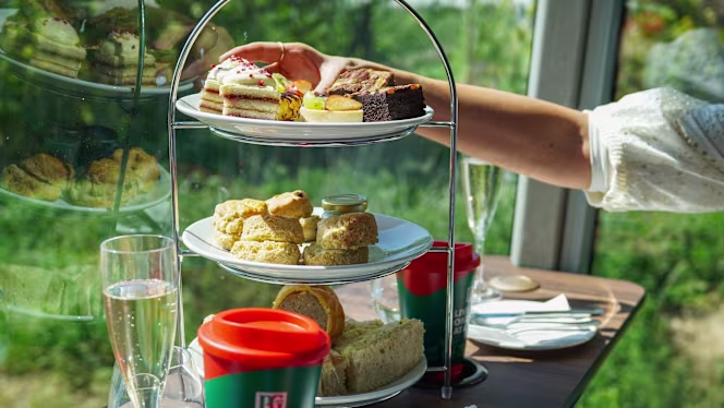 London Afternoon Tea Sightseeing Tour With PG Tips - 0