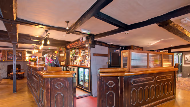 Star Bishops Stortford - 4