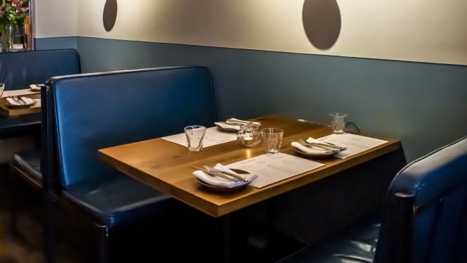 Foley's Restaurant - 8