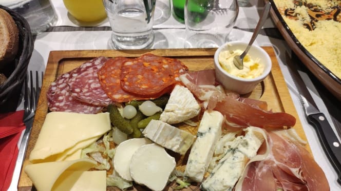 Genesis Cafe - Vincennes - 1