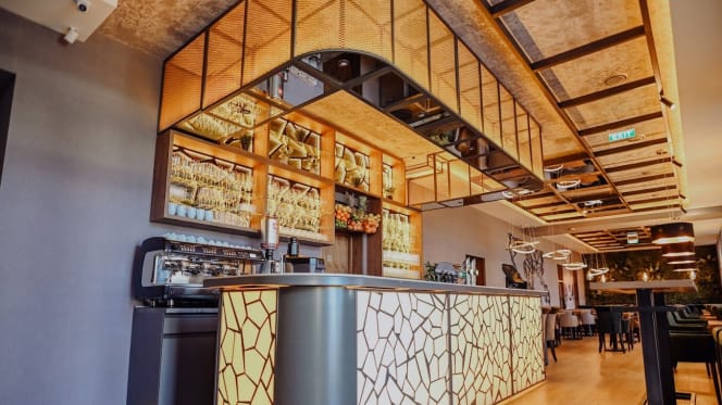 Uno Momento 1020 - 5