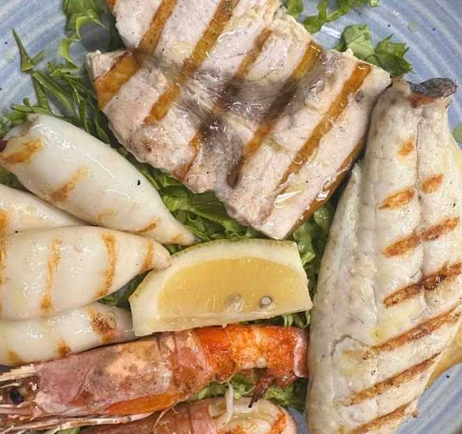 Bismillah Restaurant - 7