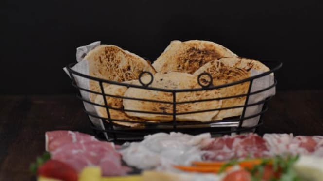 Pizzeria Country Ristorante e Panigacceria - 0