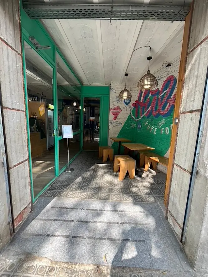 Hula Poke Food - Sagrada Familia - 0