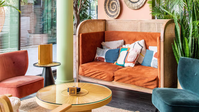 Solis bar & restaurant - 6