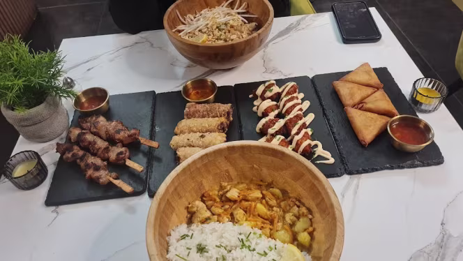 Thai-One - Restaurantation Rapide Street Food - 0