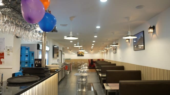 APNA INDIAN RESTAURANTE - 5