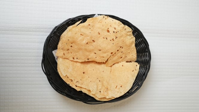 APNA INDIAN RESTAURANTE - 4