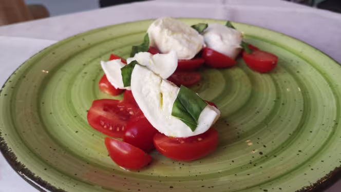 Vox Restaurant & Lounge Bar - 2