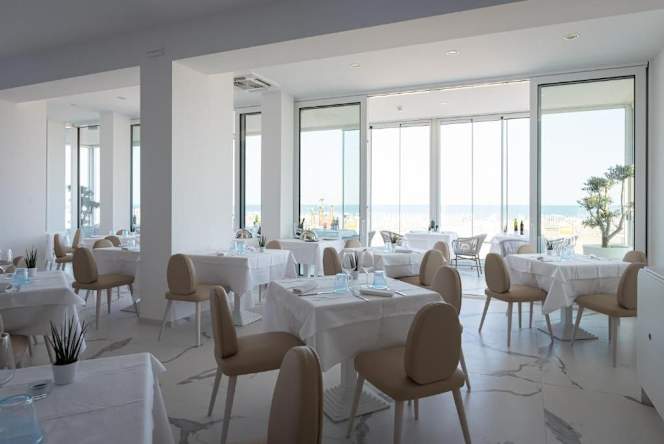 Unico Seaview Restaurant - 2