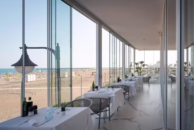 Unico Seaview Restaurant - 1