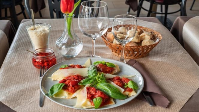 Pizzeria Calabria - Fratelli Scalea - 8