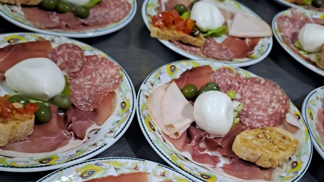 Pizzeria Da Zio Peppe - 1