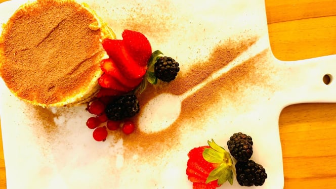 Qomo Bar Restaurant Cocktails - 1