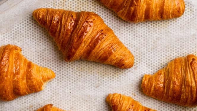 Paris Baguette Kensington - 7