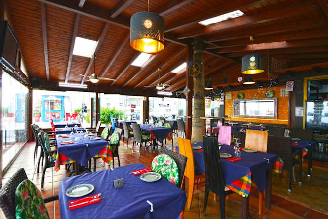 Himalaya Moms Nepalí Indian Restaurant Torrox Costa - 4