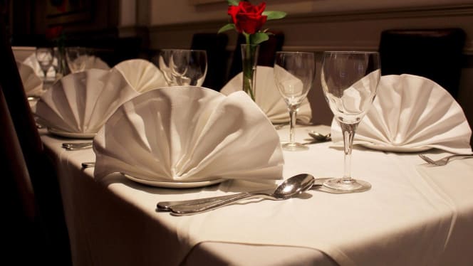 Red Rose Chessington - 4