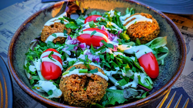 Berytus bar restaurant - 1