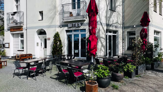 Bites asiatische Küche, Tapas & Sushi - 0