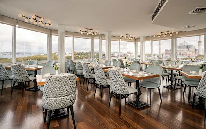 Panoramic Restaurant - 4