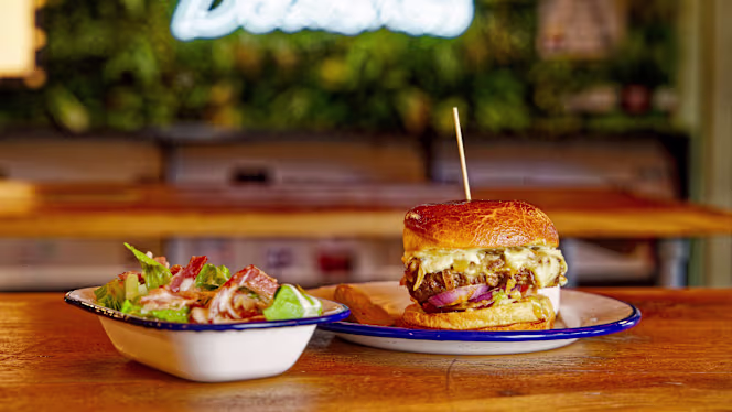 Belushi's Canal - Paris - 1