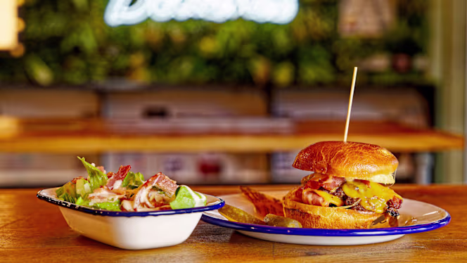 Belushi's Canal - Paris - 3