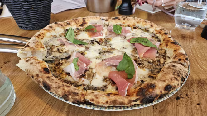 Rouge 32 Boulogne-sur-Mer - 1