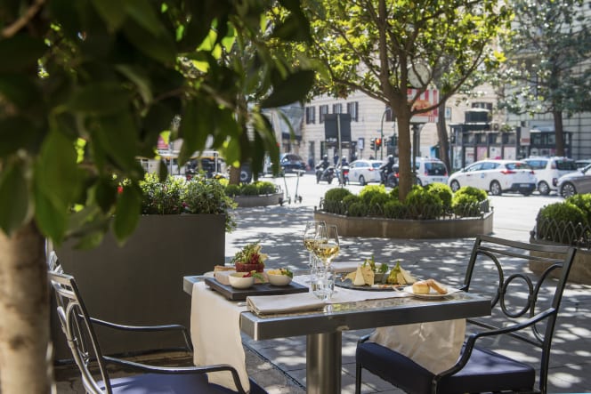 Doney Café & Restaurant - 9