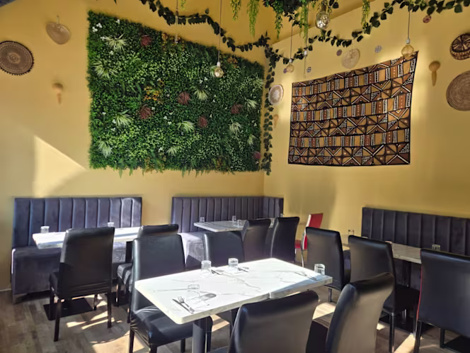 Ô Couronne de l'Afrique - 4