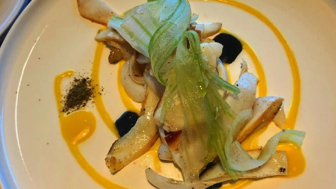 Pepe Enoteca Winebar Food and Spirits - 9