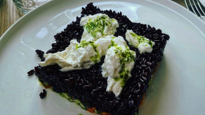 Pepe Enoteca Winebar Food and Spirits - 3