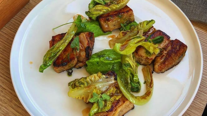 Pepe Enoteca Winebar Food and Spirits - 4