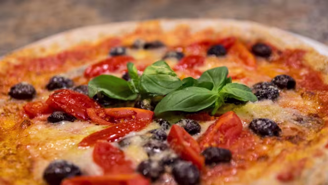 Pizzeria Scugnizzo - 3