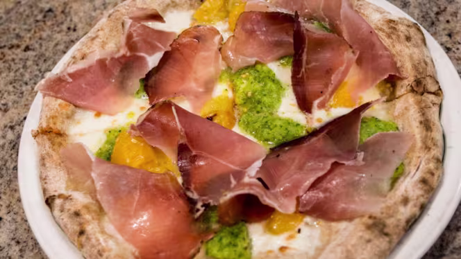 Pizzeria Scugnizzo - 2