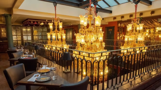 Colonel Saab Trafalgar Square - 6