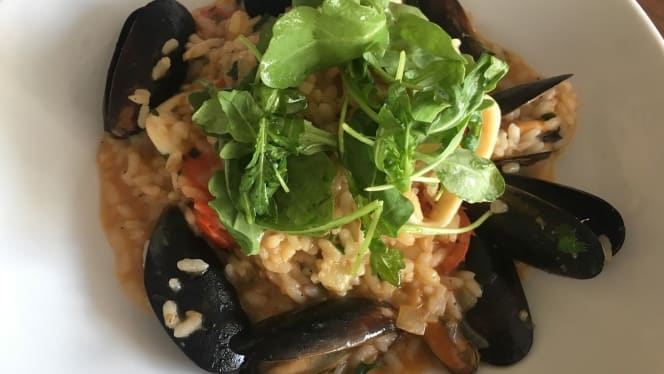 Italian Pizzeria 84 - 6