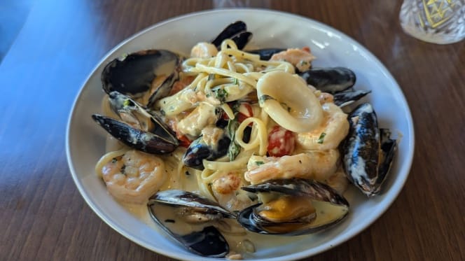 Italian Pizzeria 84 - 3