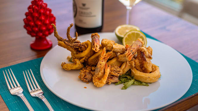 SeaView Restaurant - 5