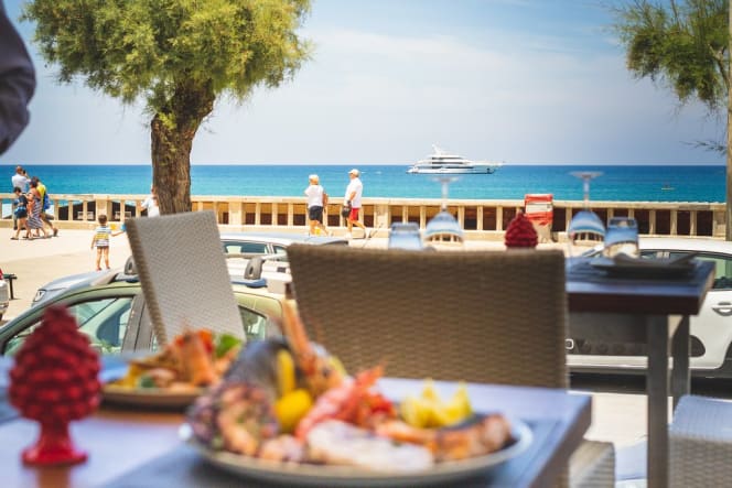 SeaView Restaurant - 0