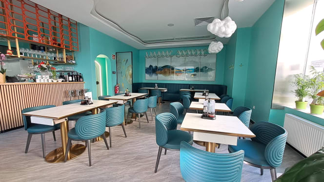 meiwei Chinese Cuisine - 0