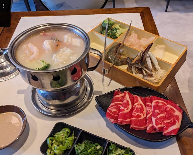 Mu Yang Chinese Restaurant - 1