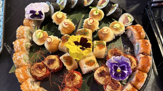 Sushi Avenue Fusion Kitchen - 9