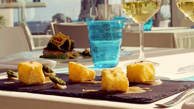 Sicilia's Cafe de Mar - 6